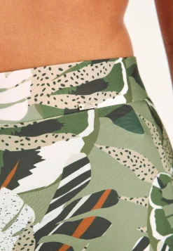 Cellbes of Sweden Bikinitrosa med kort ben Brisbane Khakigrön / Mönstrad Sale