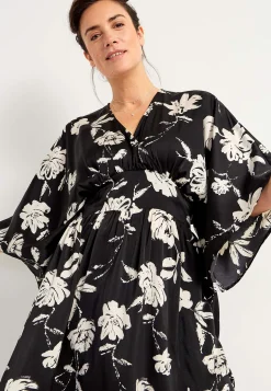 Johanna Toftby x Cellbes Blommig maxiklänning Svart / Vit / Blommig Hot
