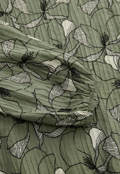 Cellbes of Sweden Blommönstrad blus med struktur Grön/Mönstrad Sale