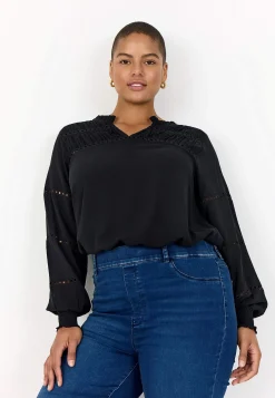 Wasabiconcept Blus med brodyr Svart