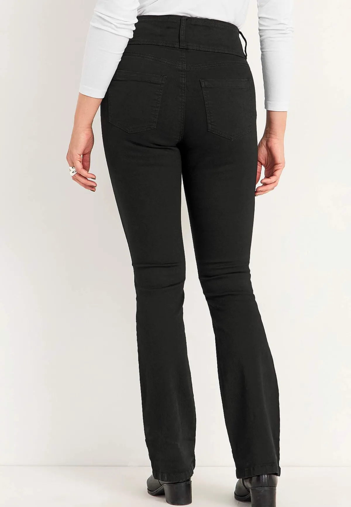 Cellbes of Sweden Bootcut jeans med hög midja Jennifer Svart / Denim Outlet