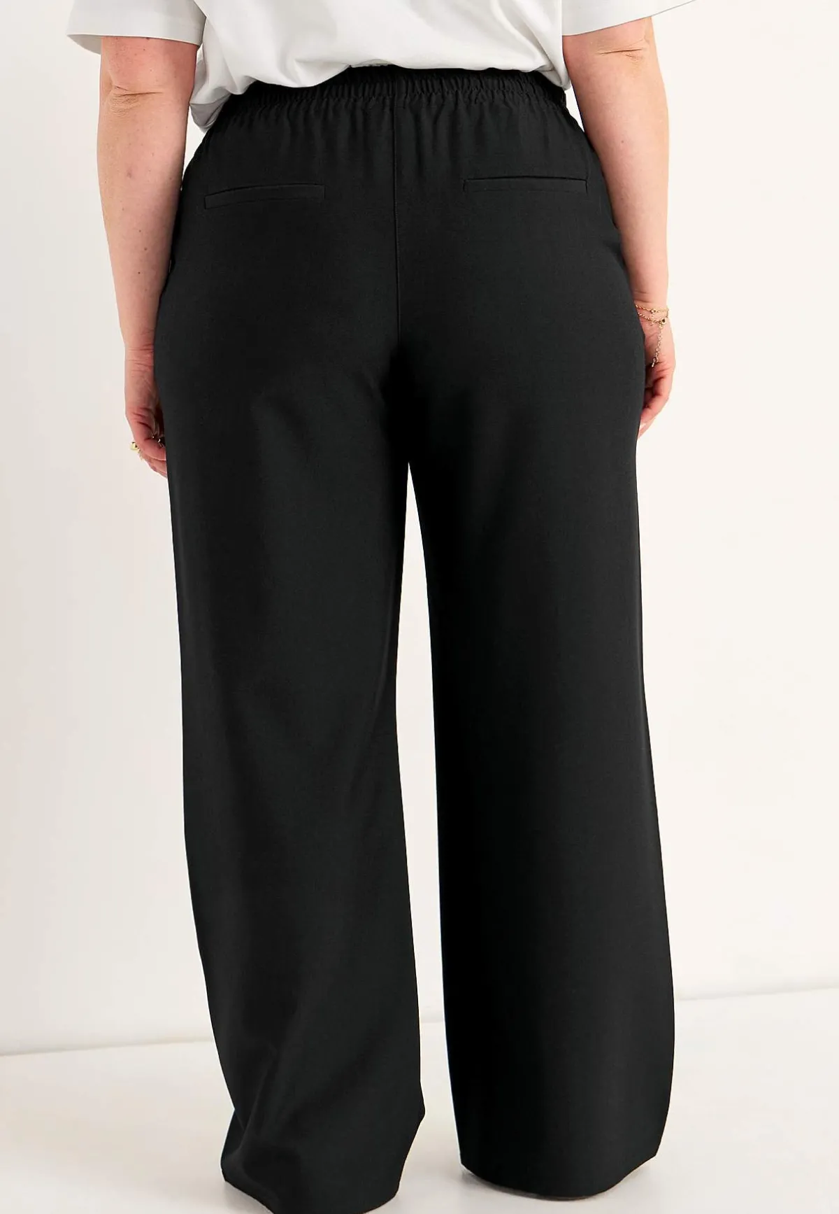 Cellbes of Sweden Dressad dra på-byxa Pia Svart Hot