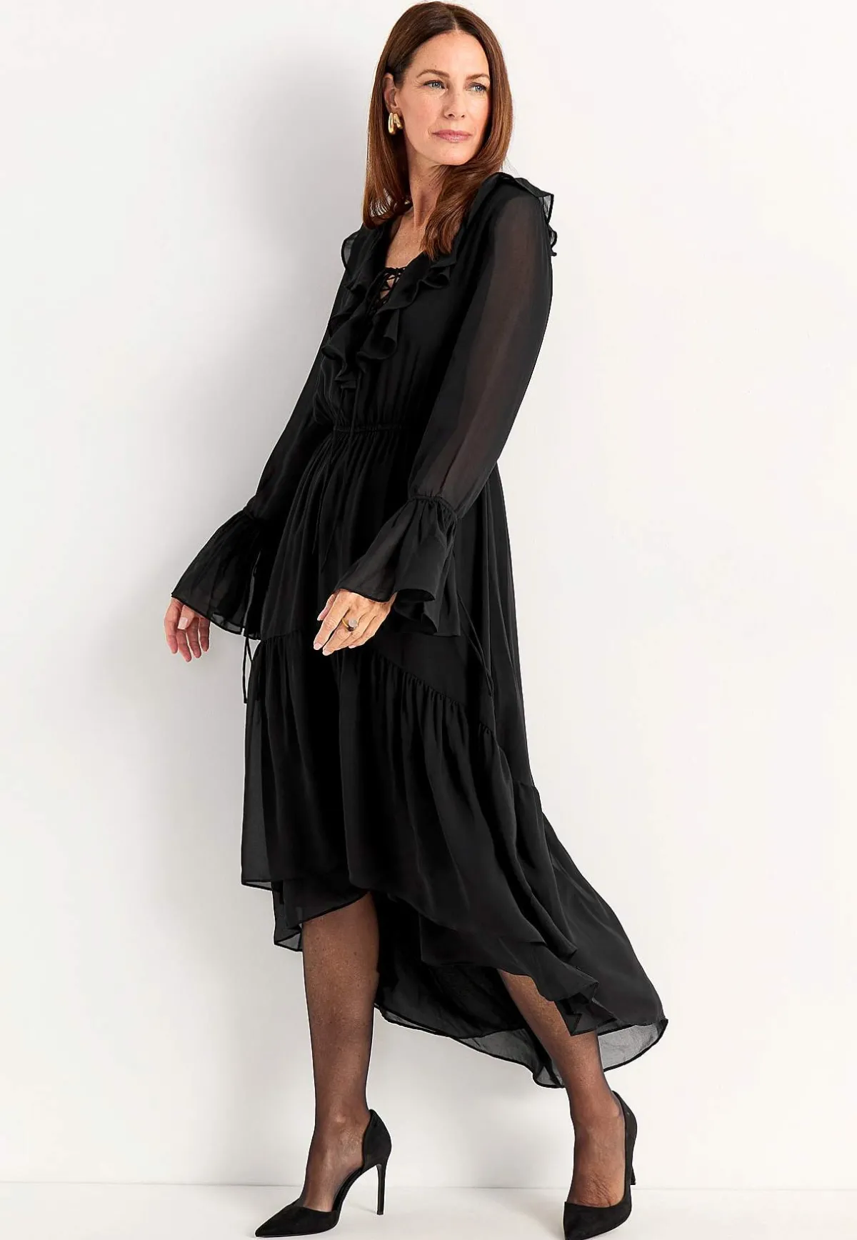 Johanna Toftby x Cellbes Festklänning i vävd chiffong Svart