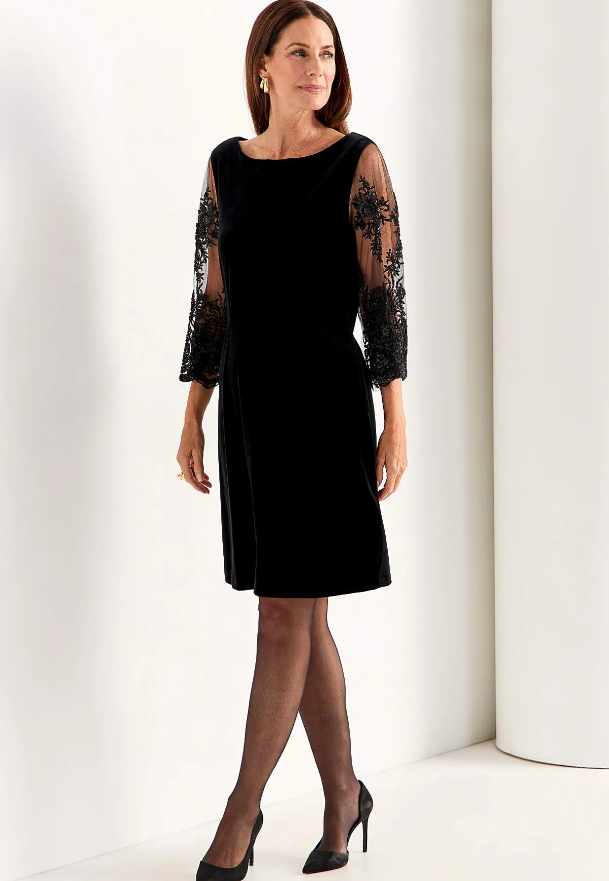 Johanna Toftby x Cellbes Festklänning med spets och pärlbroderi Outlet