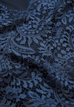 Cellbes of Sweden Fin spetstunika Hot