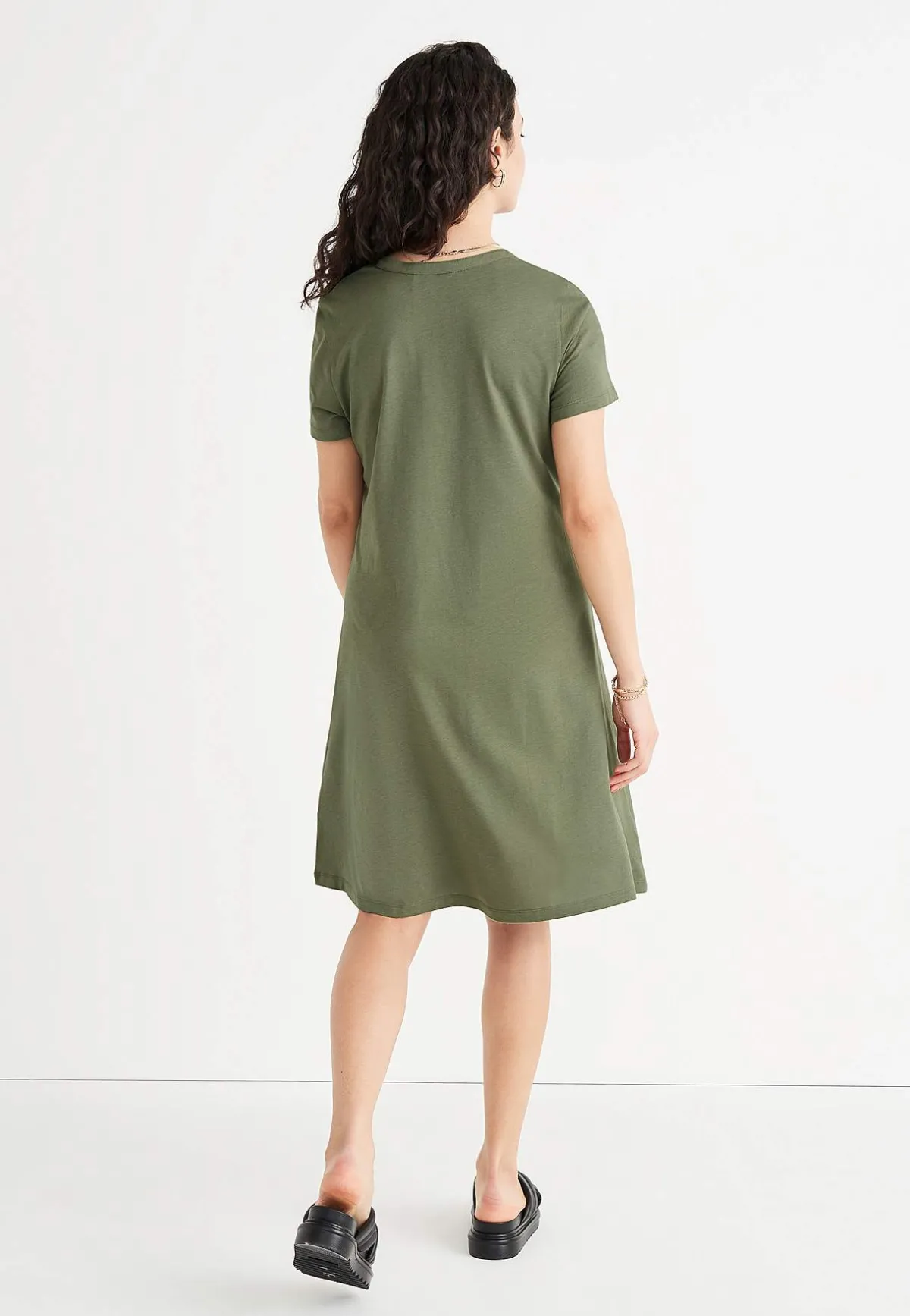 Cellbes of Sweden Härligt mjuk trikåklänning Khakigrön Outlet