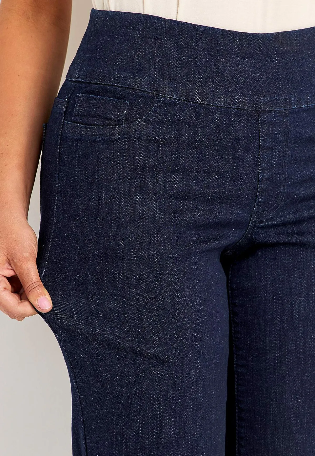 Cellbes of Sweden Jeans med hög resårmidja Elisa Mörkblå Denim