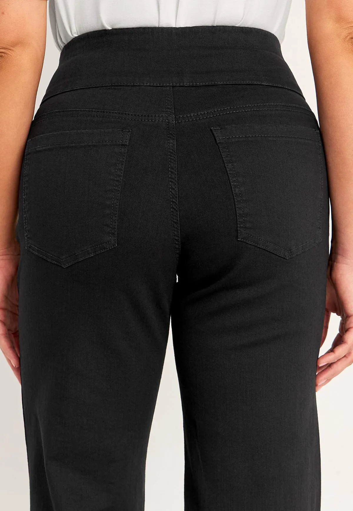 Cellbes of Sweden Jeans med hög resårmidja Elisa Svart denim New