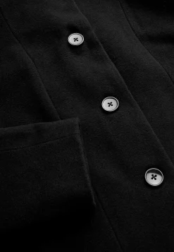 Cellbes of Sweden Kappa med ståkrage Svart