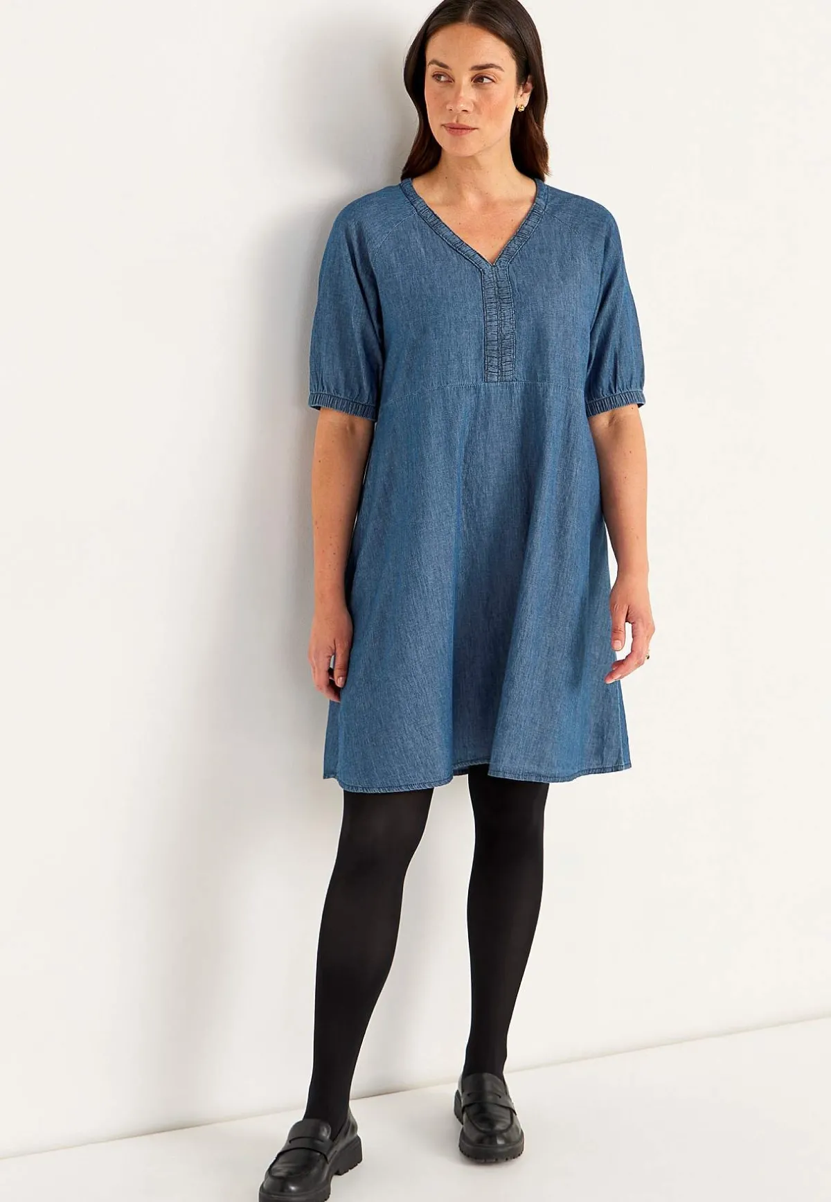 Cellbes of Sweden Kort jeansklänning med puffärmar Mellanblå Denim Sale