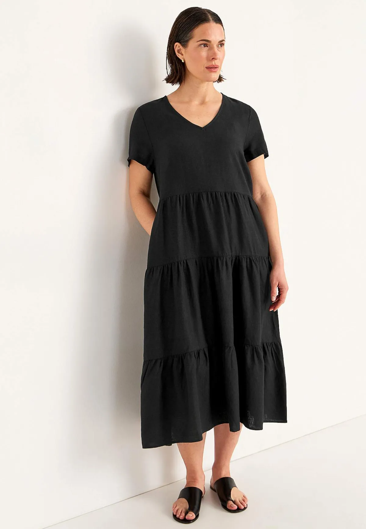 Cellbes of Sweden Linneklänning med volanger Svart Hot