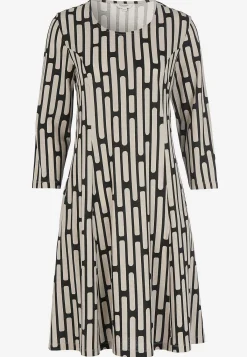 Cellbes of Sweden Mönstrad trikåklänning med fickor Beige / Mönstrad Sale