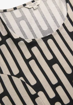 Cellbes of Sweden Mönstrad trikåklänning med fickor Beige / Mönstrad Sale