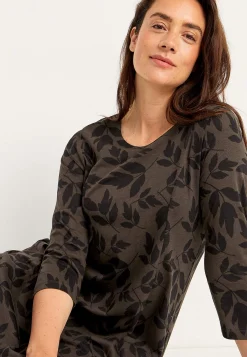 Cellbes of Sweden Mönstrad trikåklänning med fickor Brun / Svart / Mönstrad Online