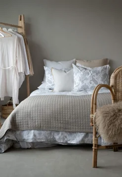 Borganäs Paisleymönstrat påslakanset 150x210 cm Tilly Brun/Paisley New