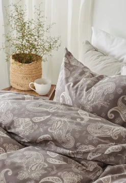 Borganäs Paisleymönstrat påslakanset 150x210 cm Tilly Brun/Paisley New