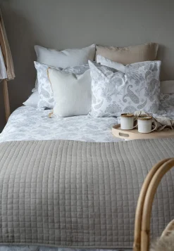 Borganäs Paisleymönstrat påslakanset 150x210 cm Tilly Brun/Paisley New