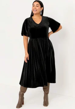 Cellbes of Sweden Plisserad sammetsklänning Svart New