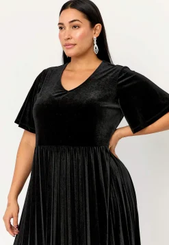 Cellbes of Sweden Plisserad sammetsklänning Svart New