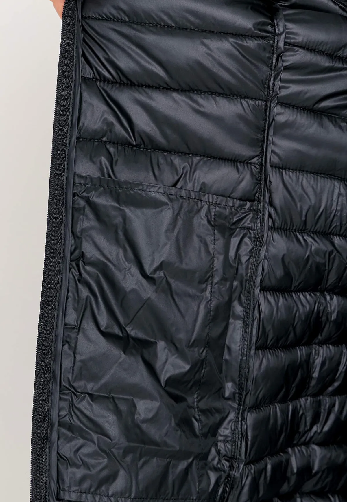 Cellbes of Sweden Quiltad, mönstrad lättviktsjacka Svart / Mönstrad