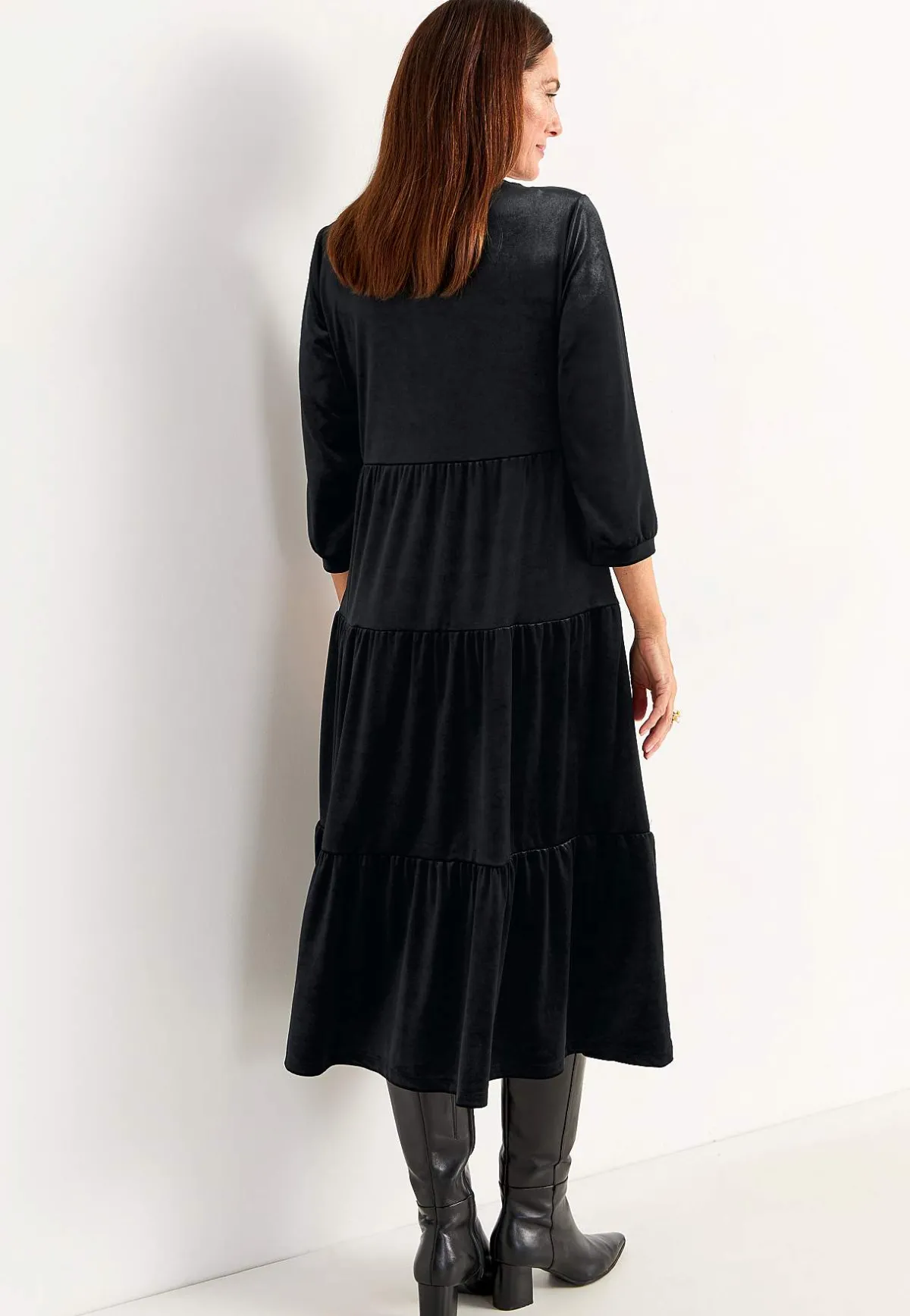 Cellbes of Sweden Sammetsklänning med volang Svart Discount