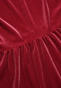Cellbes of Sweden Sammetsklänning med volanger Mörkröd Outlet