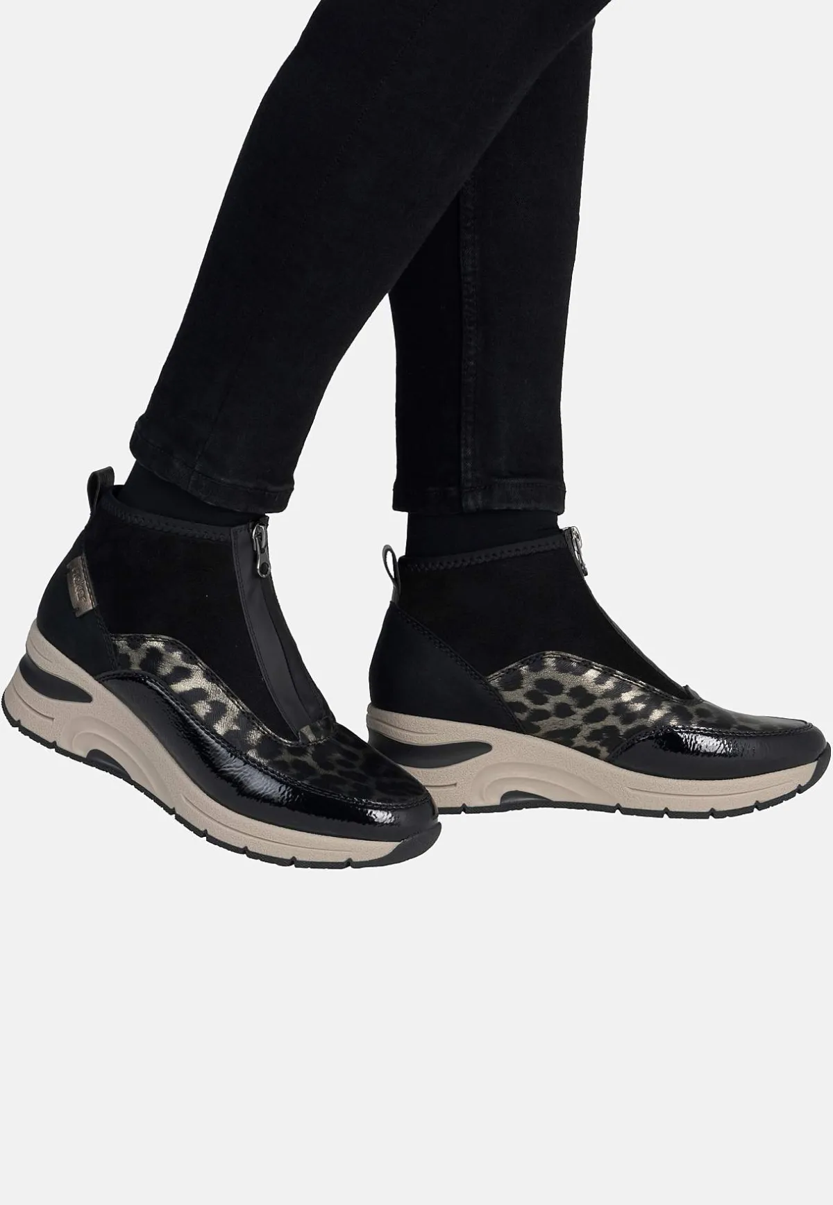 Rieker Sneakerkänga med kilklack Svart / Mönstrad Sale