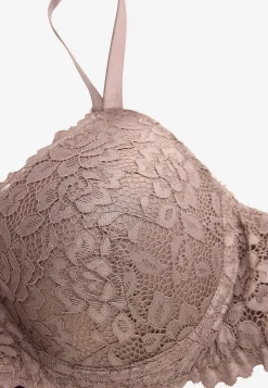 Cellbes of Sweden Spets-bh med bygel Sara Hot