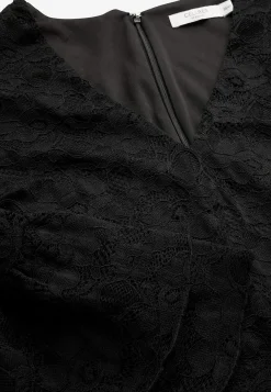 Johanna Toftby x Cellbes Stretchig spetsklänning Clearance