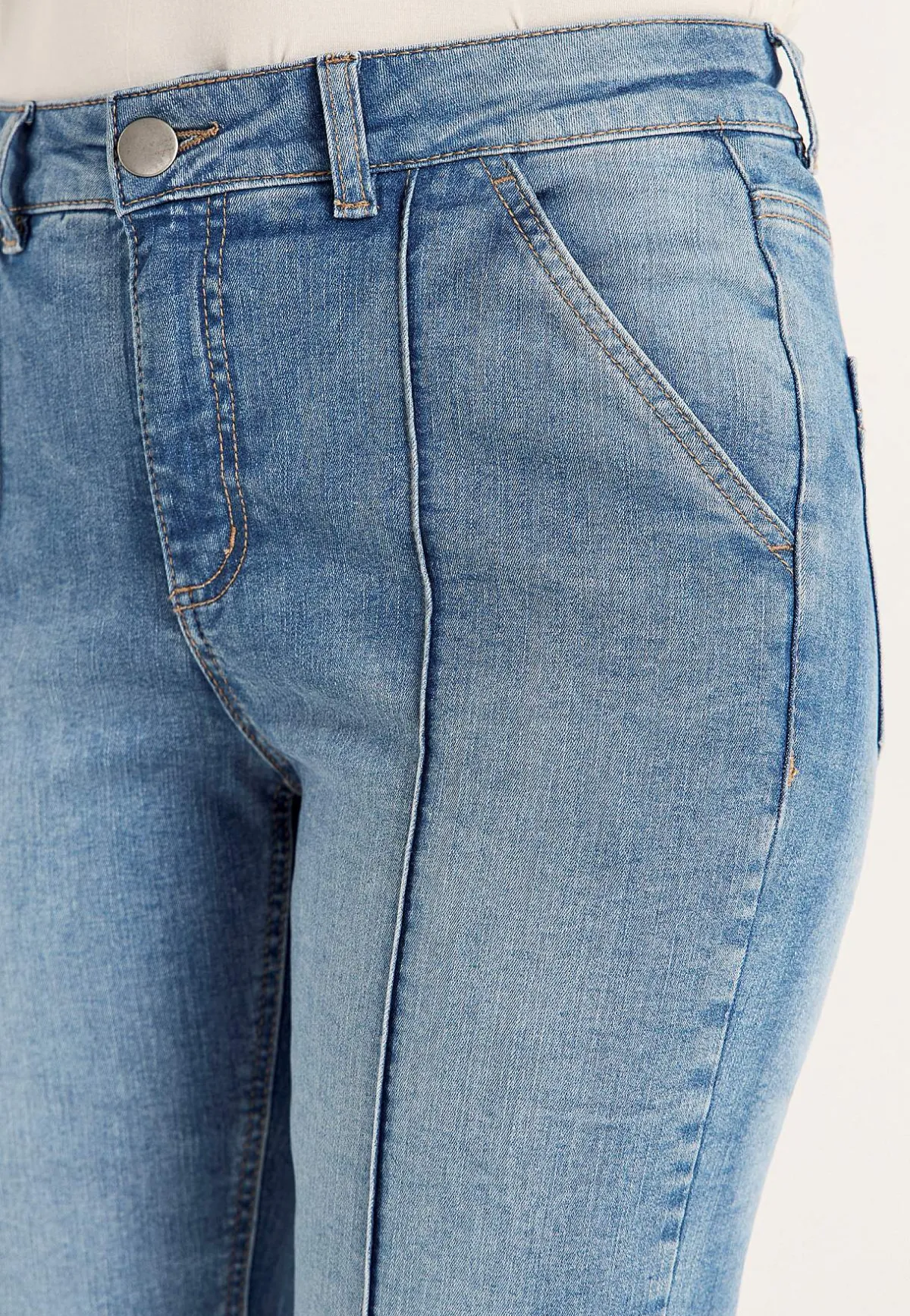 Cellbes of Sweden Stretchiga caprijeans med sytt pressveck Mellanblå / Denim Online