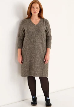 Cellbes of Sweden Supermjuk klänning med fickor Beata Nougatmelange Hot