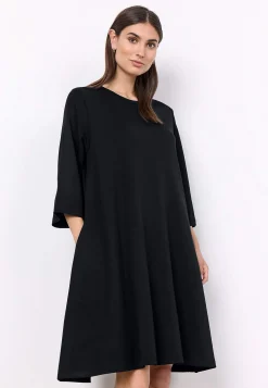 Soyaconcept Supermjuk trikåklänning med fickor