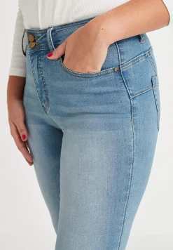 Cellbes of Sweden Superstretchiga shapingjeans med bootcut Ljusblå / Denim Sale