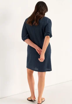Cellbes of Sweden Trikåklänning med hålbroderi Marin New