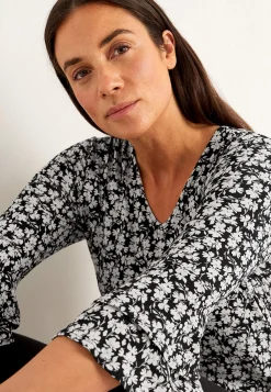 Cellbes of Sweden Trikåtopp med volangärmar Svart / Mönstrad Online