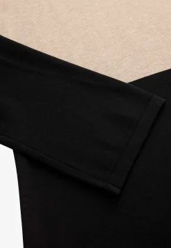 Cellbes of Sweden Tvåfärgad, finstickad klänning Outlet