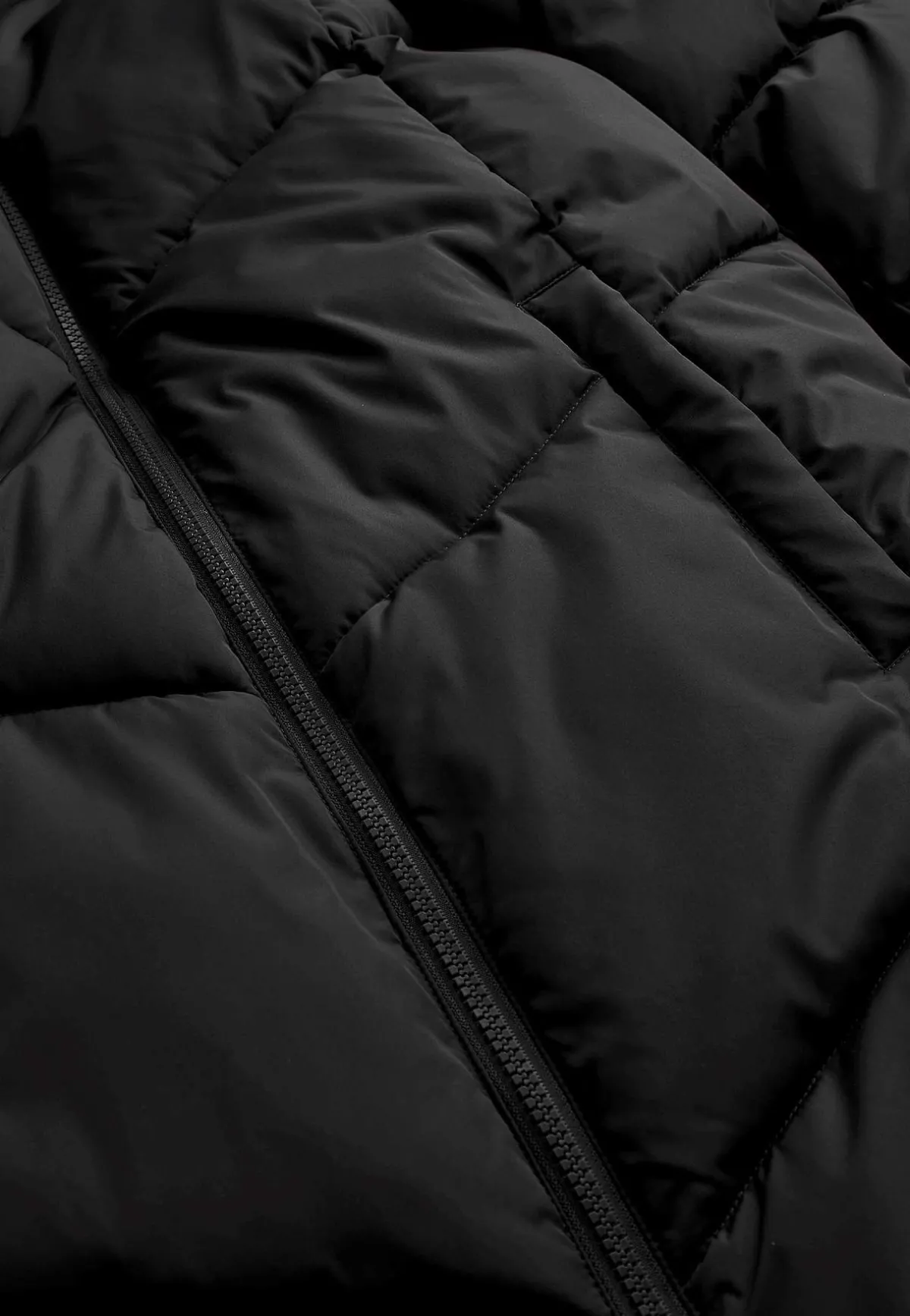 Cellbes of Sweden Varm jacka med fluffig vaddering Svart Best