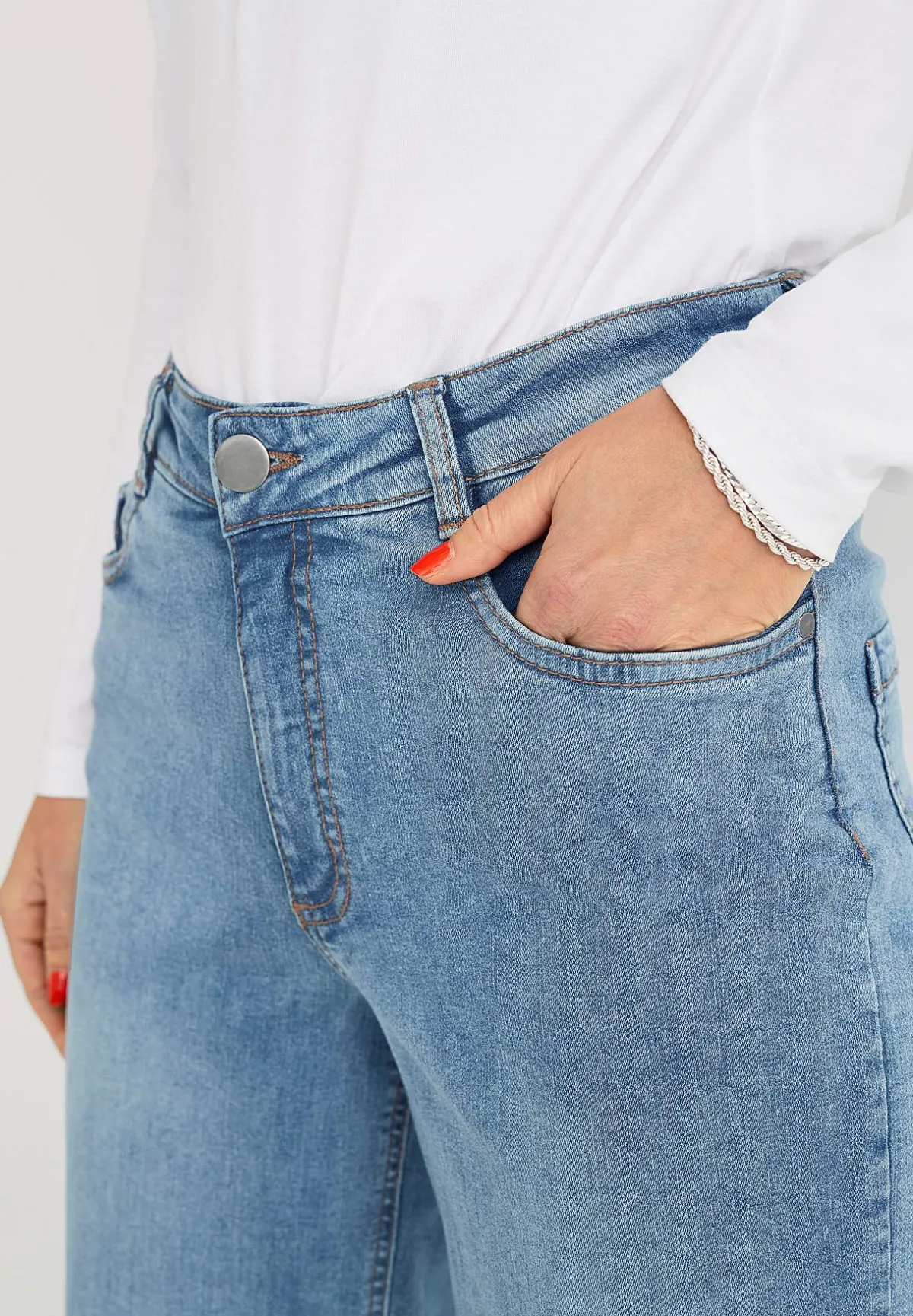 Cellbes of Sweden Vida jeans med hög midja Renata Ljusblå / Denim Online