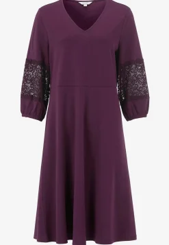 Cellbes of Sweden Viskosklänning med spetsdetaljer Mörklila Sale