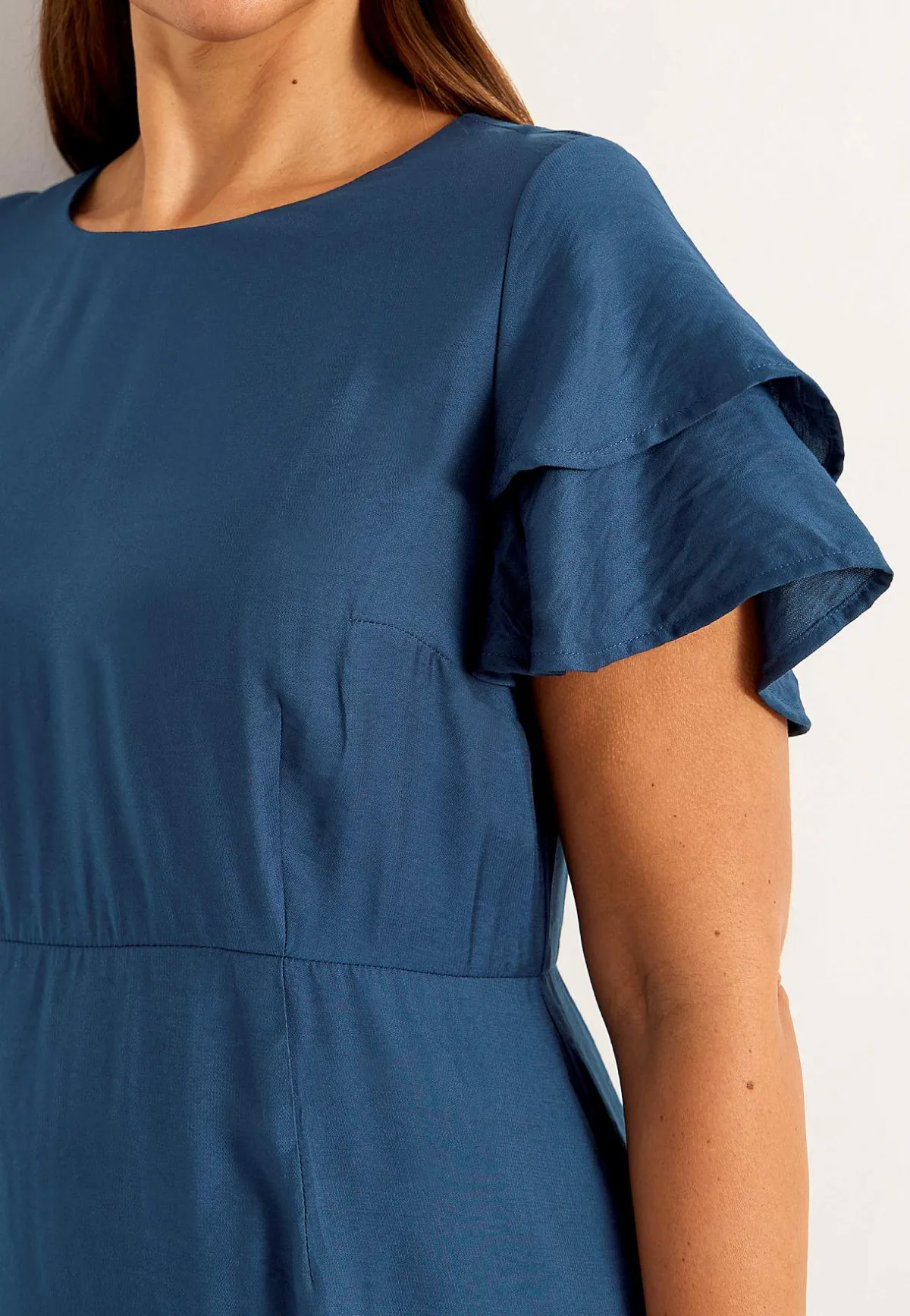 Cellbes of Sweden Volangklänning med fjärilsärmar Mörkblå Discount