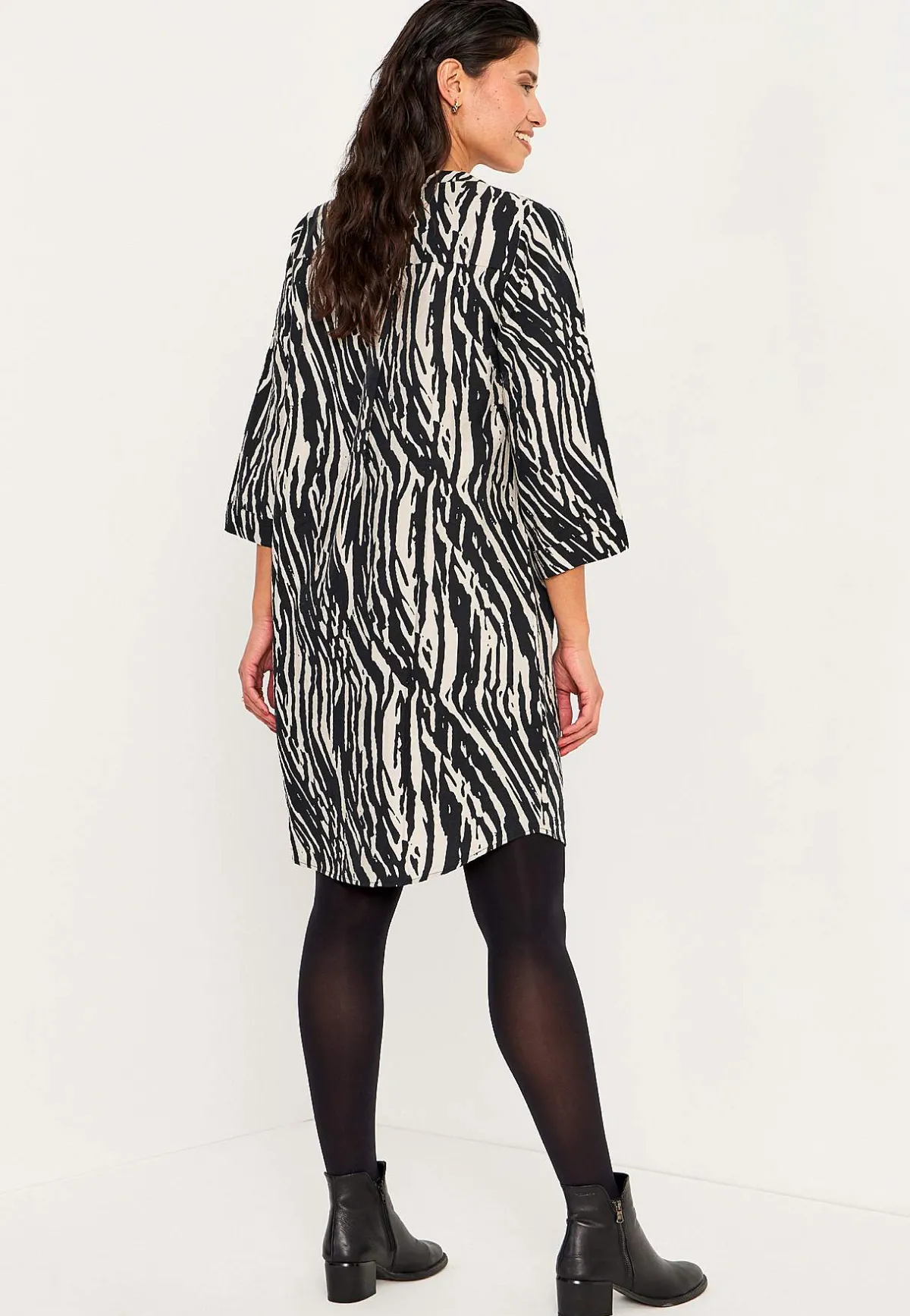 Cellbes of Sweden Vävd klänning Svart / Beige / Mönstrad New