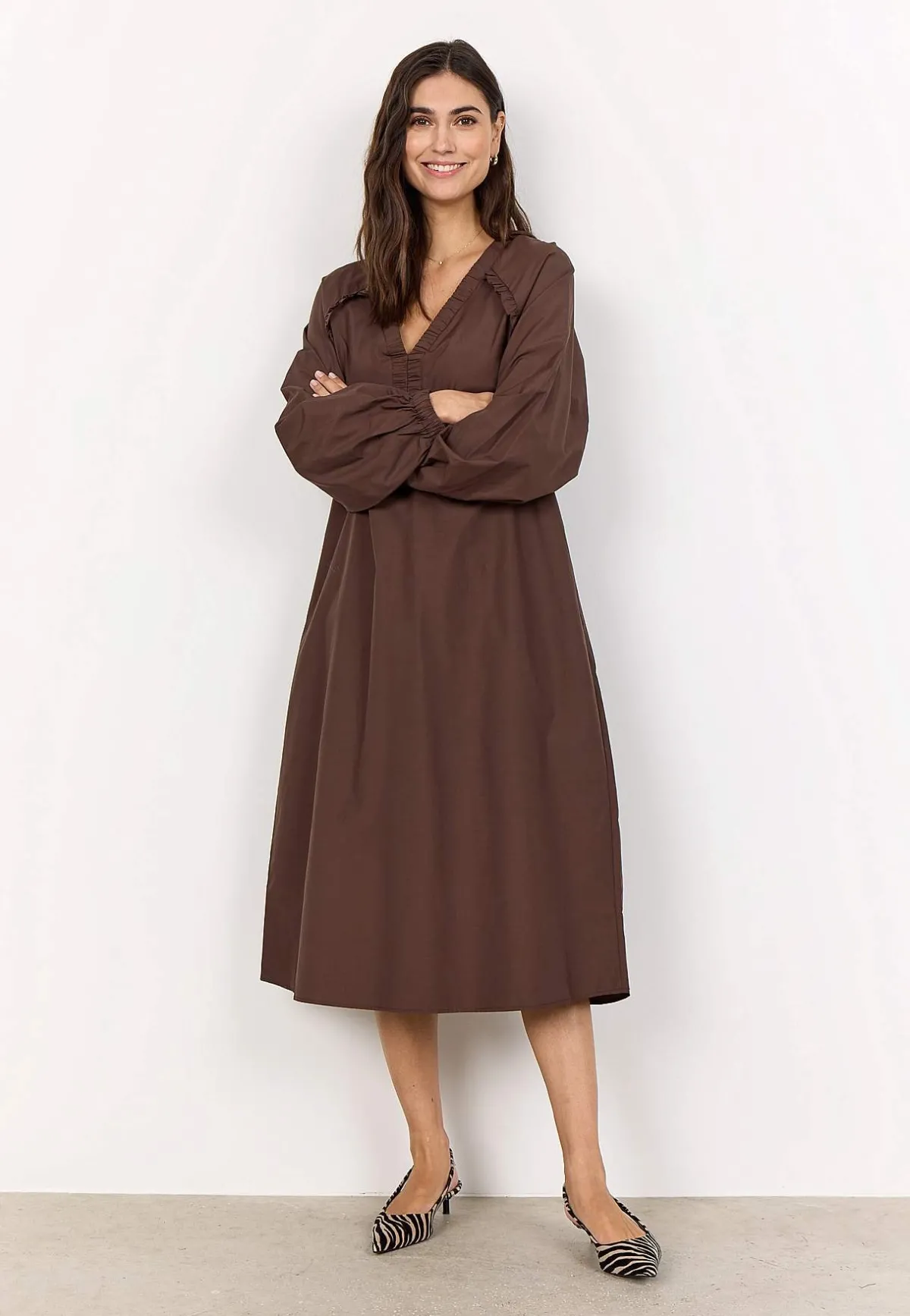 Soyaconcept Vävd klänning i poplin Brun Discount