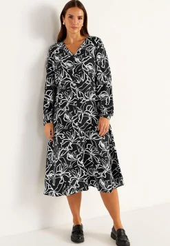 Cellbes of Sweden Vävd klänning med knappar Svart / Mönstrad Best