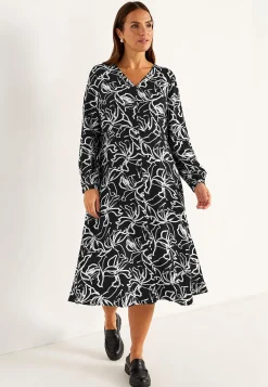 Cellbes of Sweden Vävd klänning med knappar Svart / Mönstrad Best